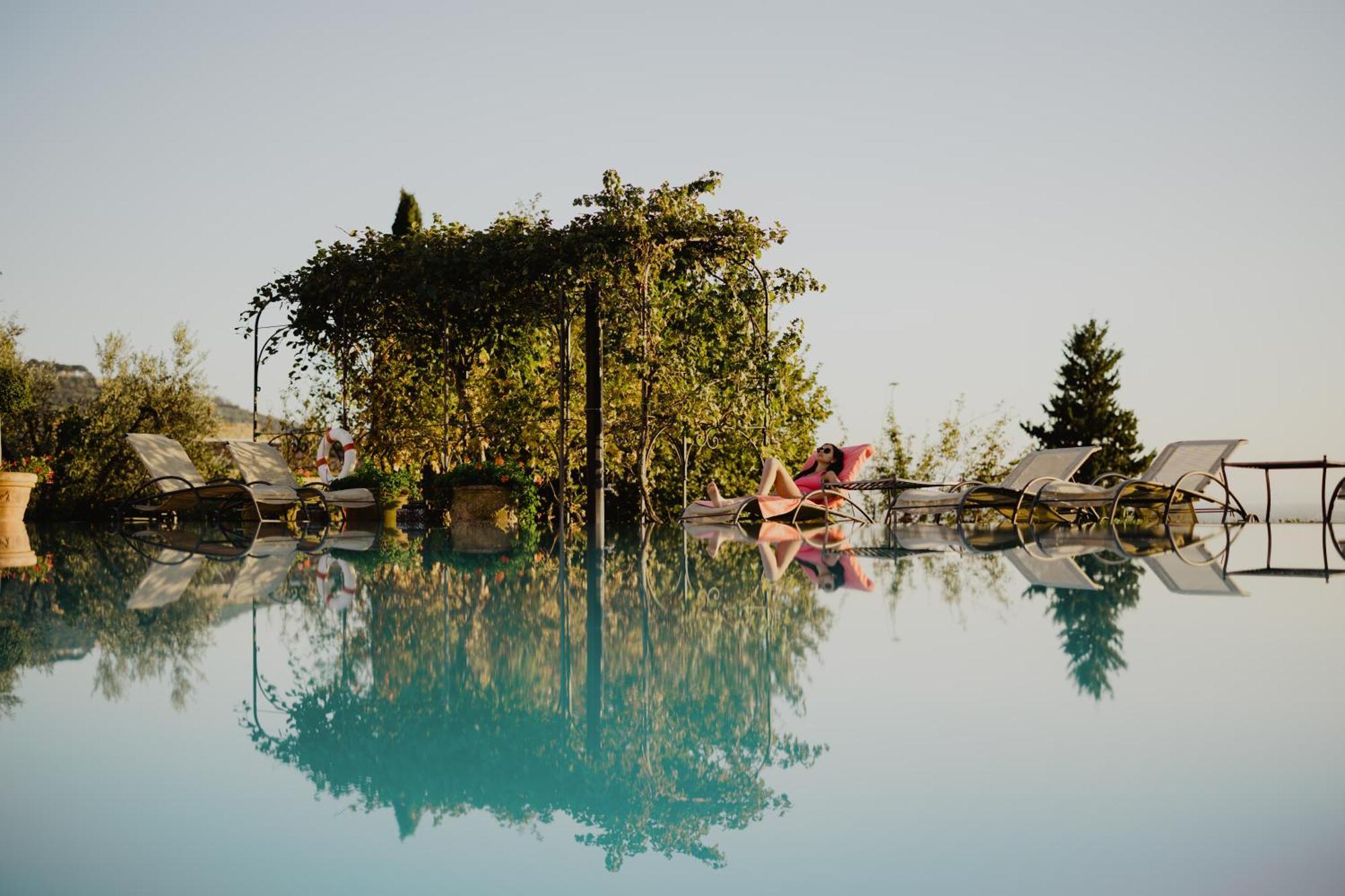 Il Falconiere Relais & Spa Cortona Exteriör bild