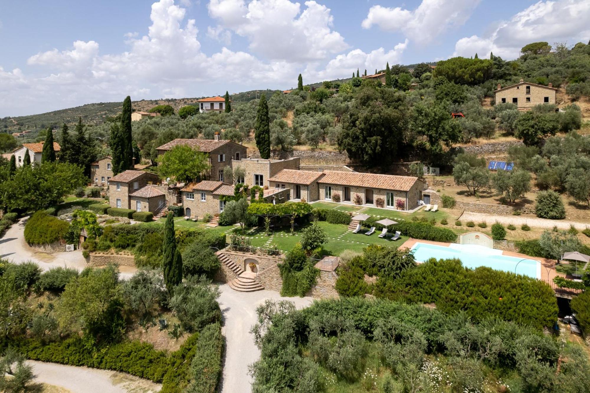 Il Falconiere Relais & Spa Cortona Exteriör bild